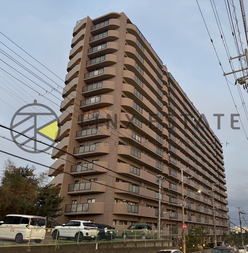 3LDK apartment in Akashi, Hyogo - Photo 1