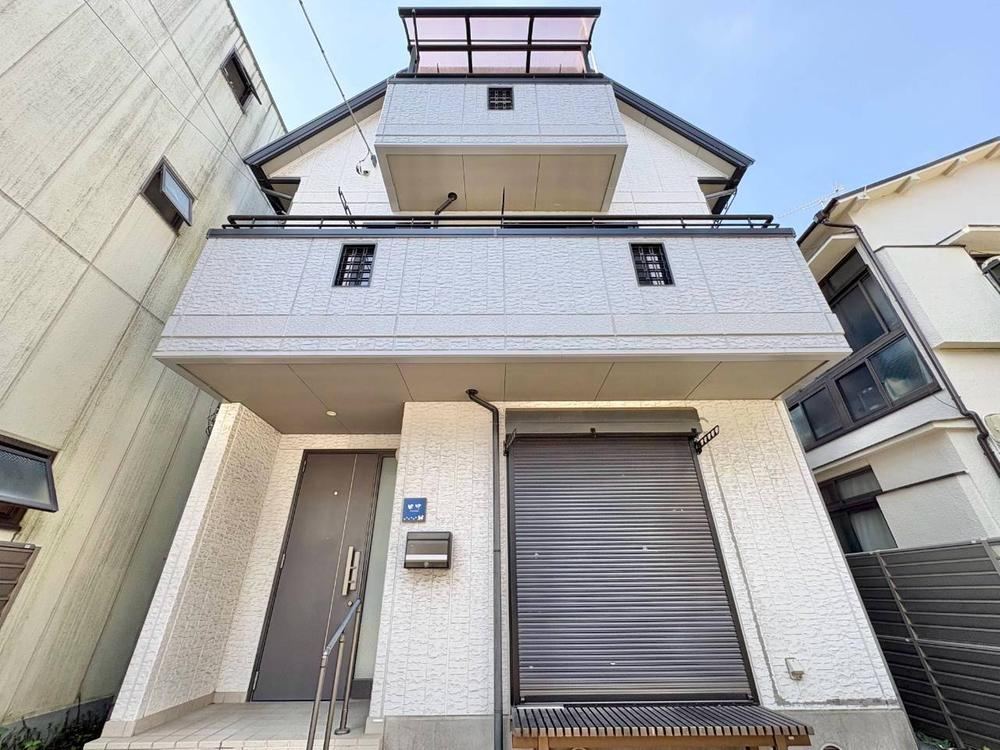 5LDK house in Adachi Ward, Tokyo - Photo 1