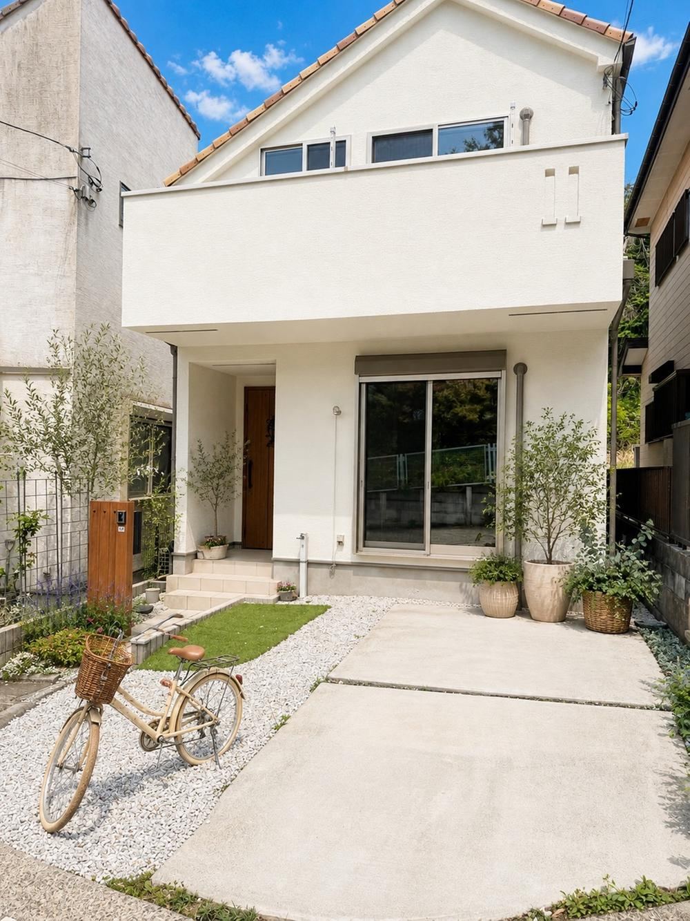 4LDK house in Totsuka Ward, Yokohama, Kanagawa - Photo 1