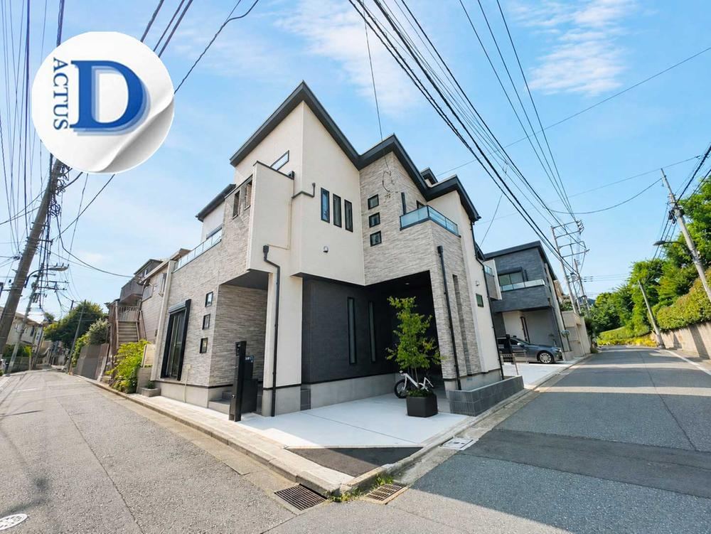 3LDK house in Shinjuku Ward, Tokyo - Photo 1