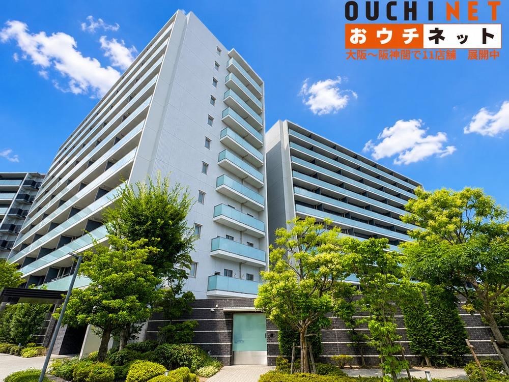 3LDK+S apartment in Settsu, Osaka - Photo 1
