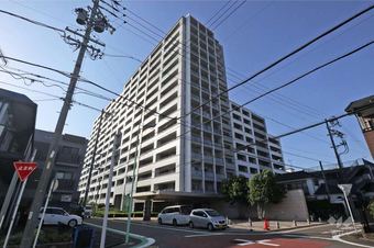 4LDK apartment in Nishi Ward, Nagoya