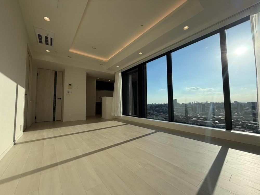 2LDK apartment in Shinagawa Ward, Tokyo - Photo 1