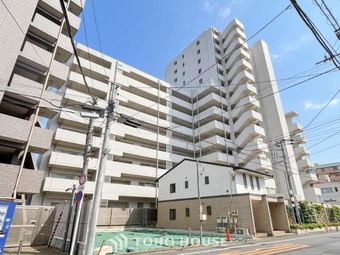 3LDK apartment in Saiwai Ward, Kawasaki