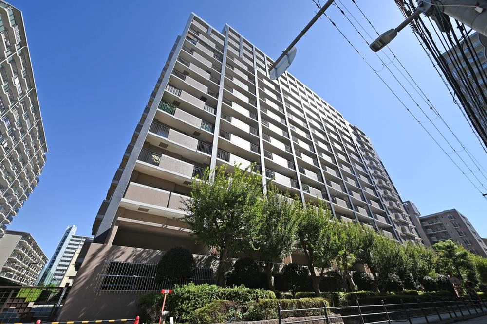 3LDK apartment in Yodogawa Ward, Osaka - Photo 1