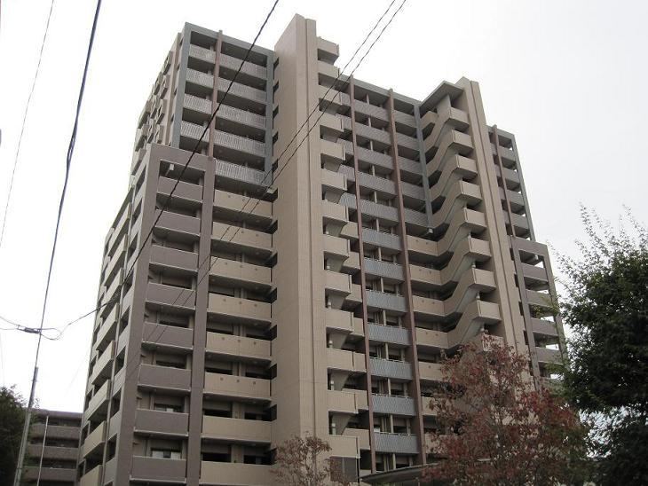3LDK apartment in Asaka, Saitama - Photo 1