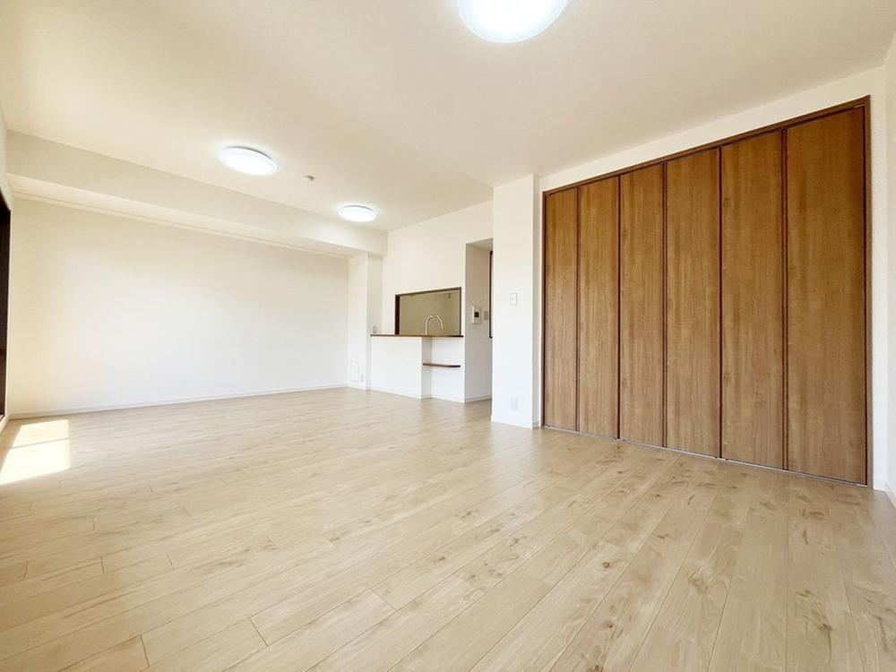 2LDK apartment in Amagasaki, Hyogo - Photo 1
