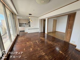 4LDK apartment in Minami Ward, Sakai