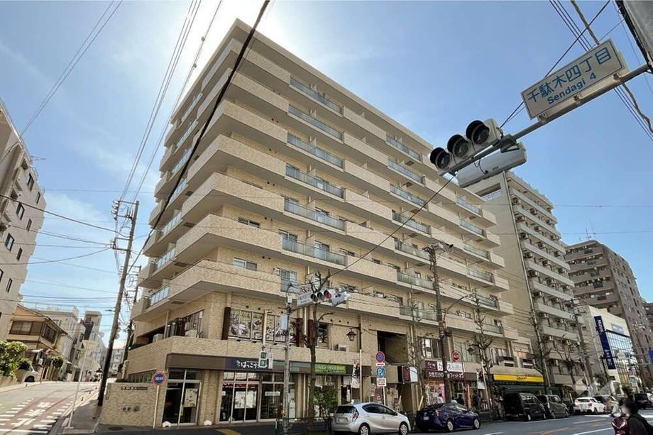 3LDK apartment in Bunkyo Ward, Tokyo - Photo 1