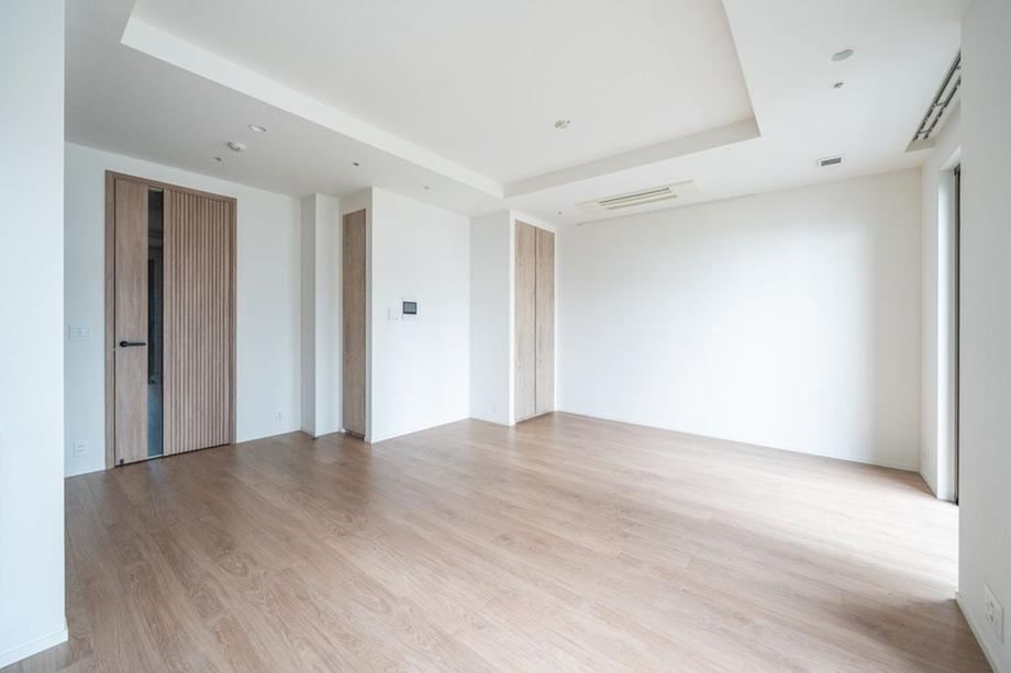 studio apartment in Shibuya Ward, Tokyo - Photo 1