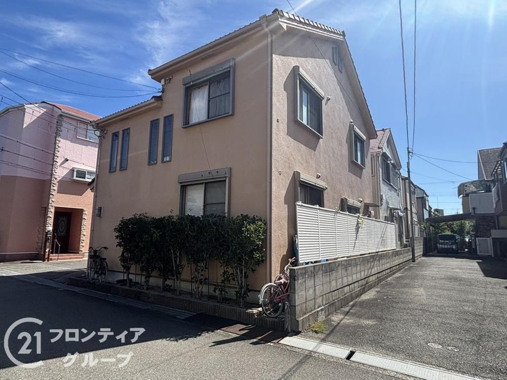 4LDK house in Itami, Hyogo - Photo 1