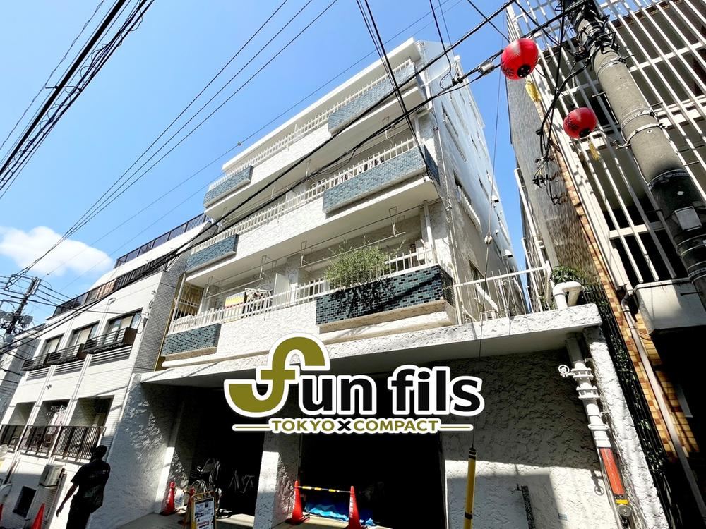 1LDK apartment in Shibuya Ward, Tokyo - Photo 1