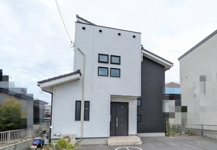 5LDK+S house in Naka Ward, Okayama - Photo 1