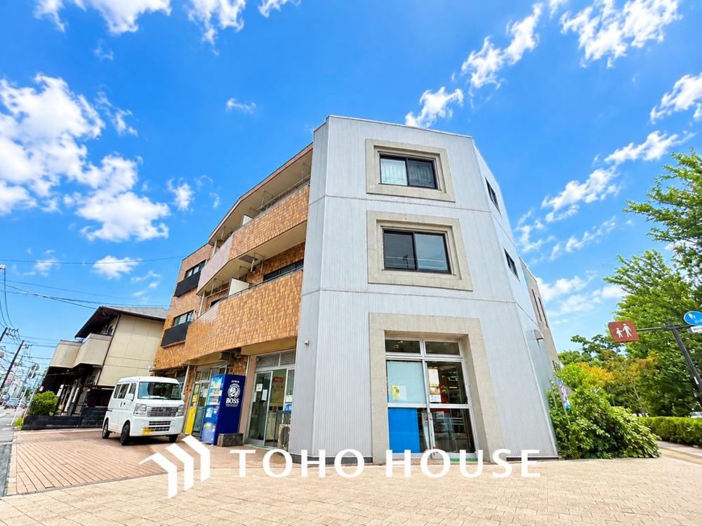 2DK apartment in Mitaka, Tokyo - Photo 1