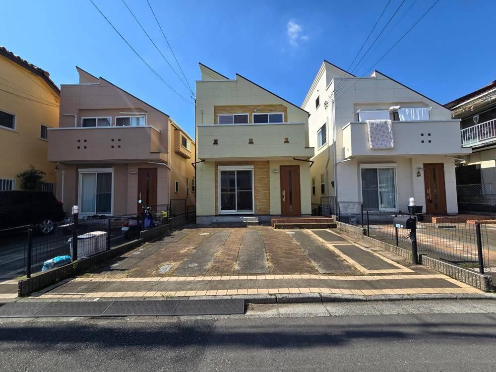 4LDK house in Chofu, Tokyo - Photo 1