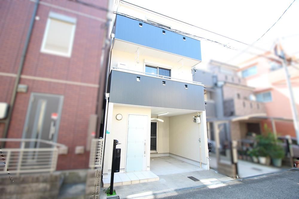 4LDK house in Suminoe Ward, Osaka - Photo 1