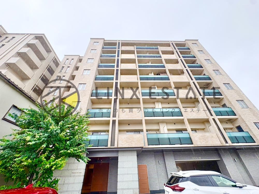 2LDK apartment in Himeji, Hyogo - Photo 1