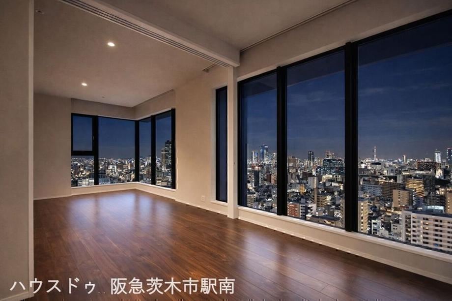 3LDK apartment in Kita Ward, Osaka - Photo 1
