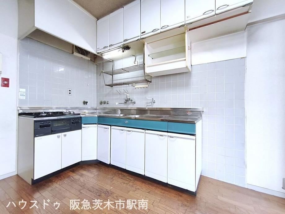 2DK apartment in Ibaraki, Osaka - Photo 1