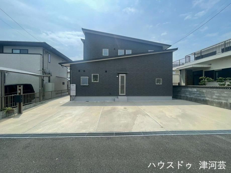 5LDK+S house in Tsu, Mie - Photo 1