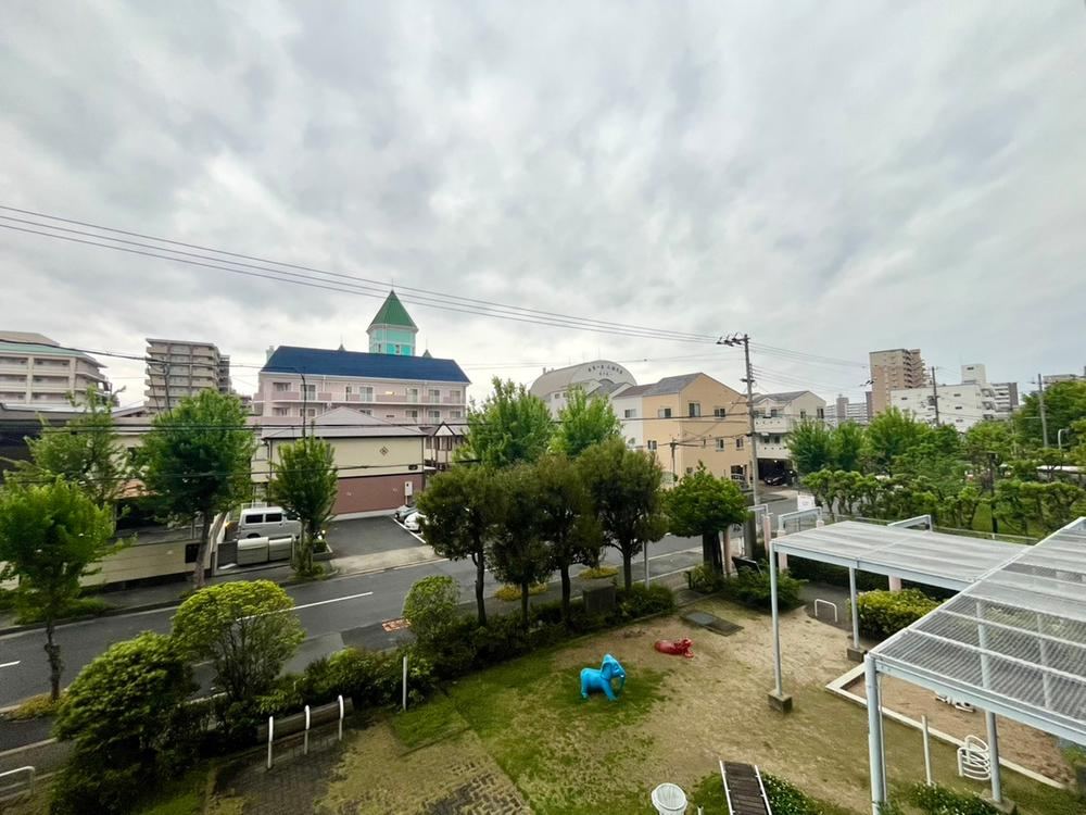 3LDK apartment in Suminoe Ward, Osaka - Photo 1