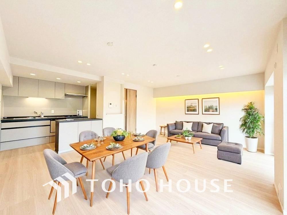 3LDK apartment in Meguro Ward, Tokyo - Photo 1
