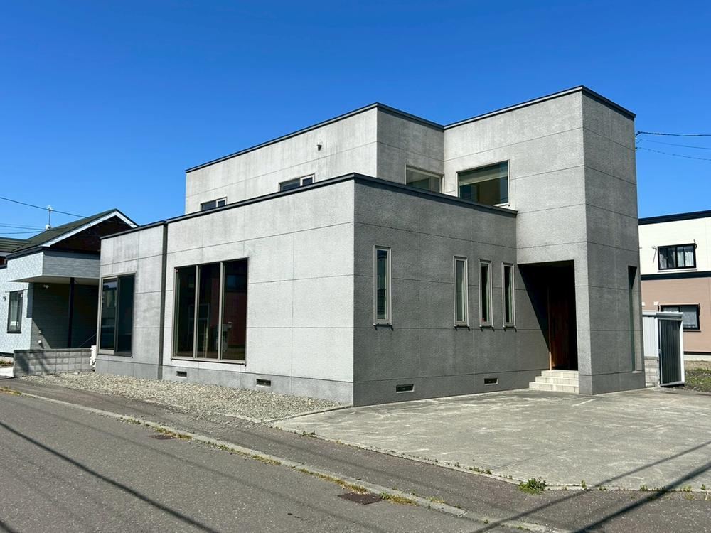 4LDK+S house in Ebetsu, Hokkaido - Photo 1