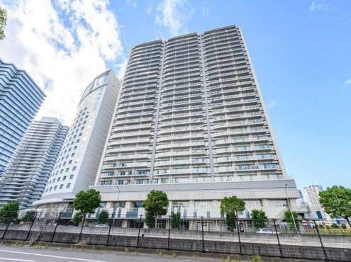 2LDK apartment in Nishi Ward, Yokohama, Kanagawa - Photo 1