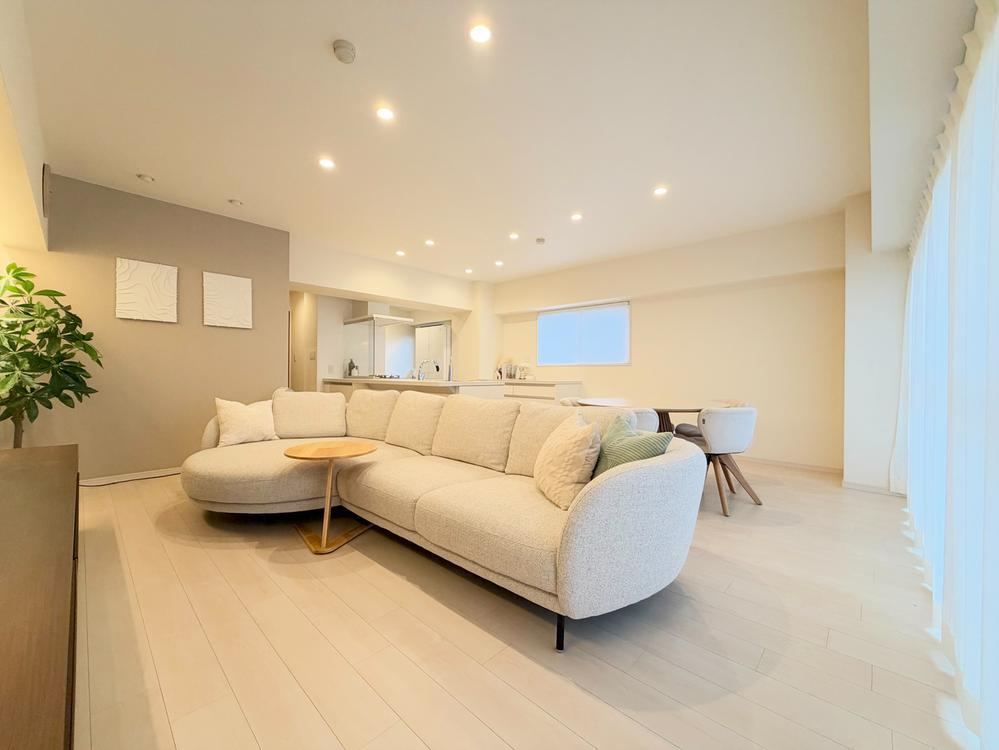 2LDK apartment in Toyota, Aichi - Photo 1