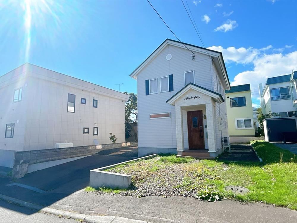 3LDK house in Nishi Ward, Sapporo, Hokkaido - Photo 1