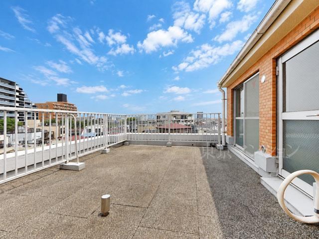 4LDK+S apartment in Edogawa Ward, Tokyo - Photo 1