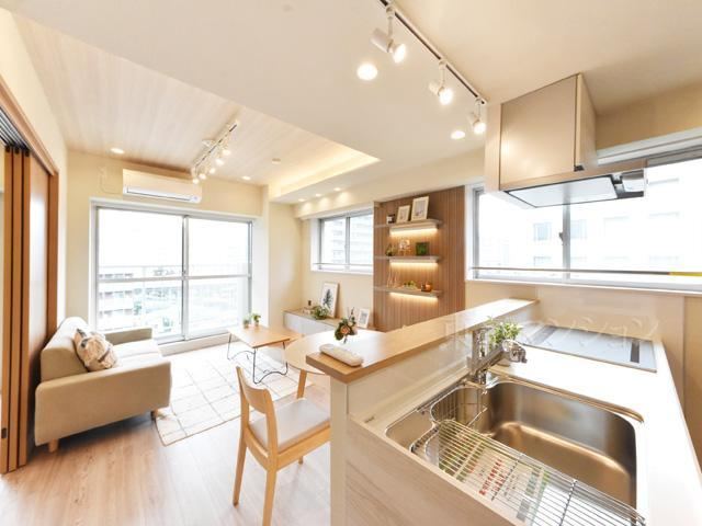1LDK apartment in Minato Ward, Tokyo - Photo 1