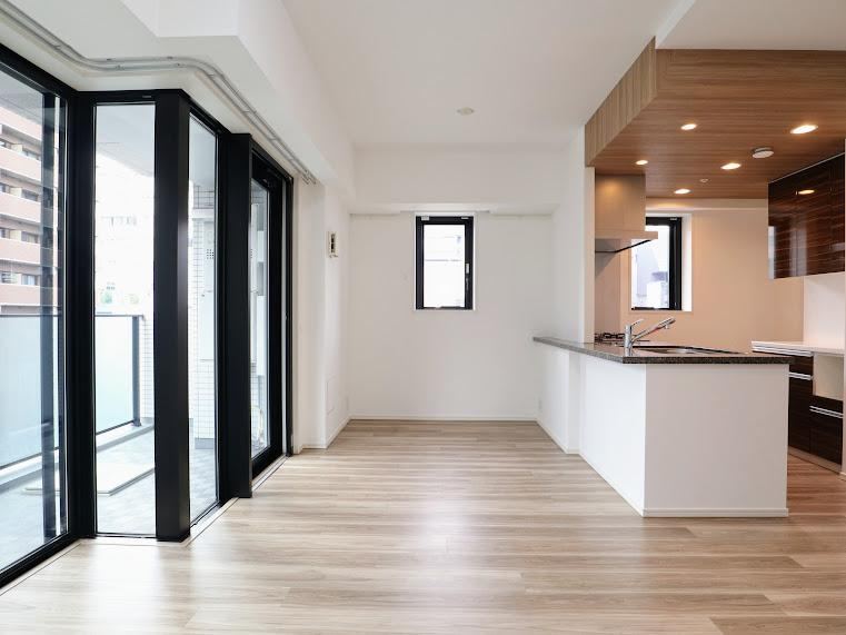 2LDK apartment in Chiyoda Ward, Tokyo - Photo 1