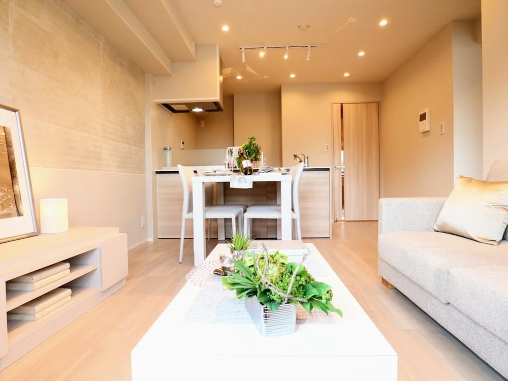 2LDK apartment in Chuo Ward, Tokyo - Photo 1