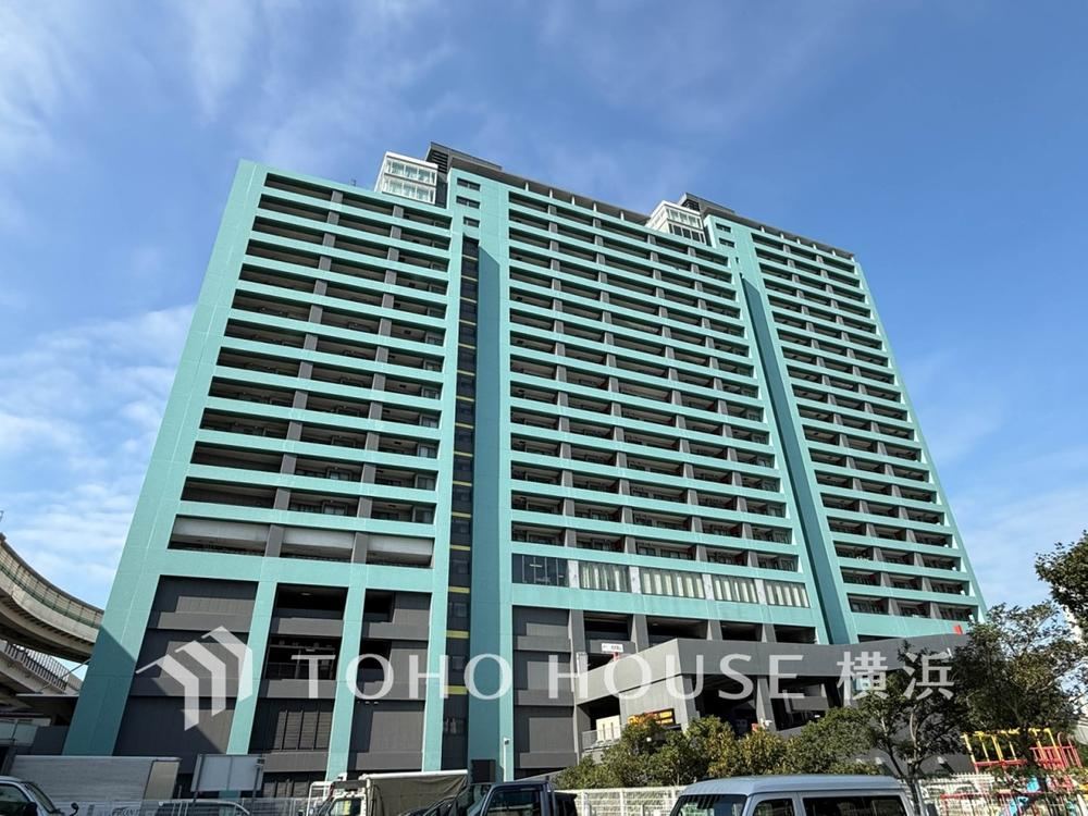 3LDK apartment in Naka Ward, Yokohama, Kanagawa - Photo 1