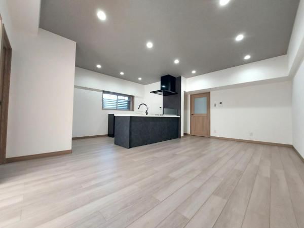 3LDK+S apartment in Chikusa Ward, Nagoya, Aichi - Photo 1