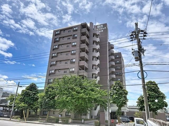 3LDK apartment in Kanazawa, Ishikawa - Photo 1