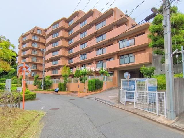 2LDK apartment in Chuo Ward, Chiba - Photo 1