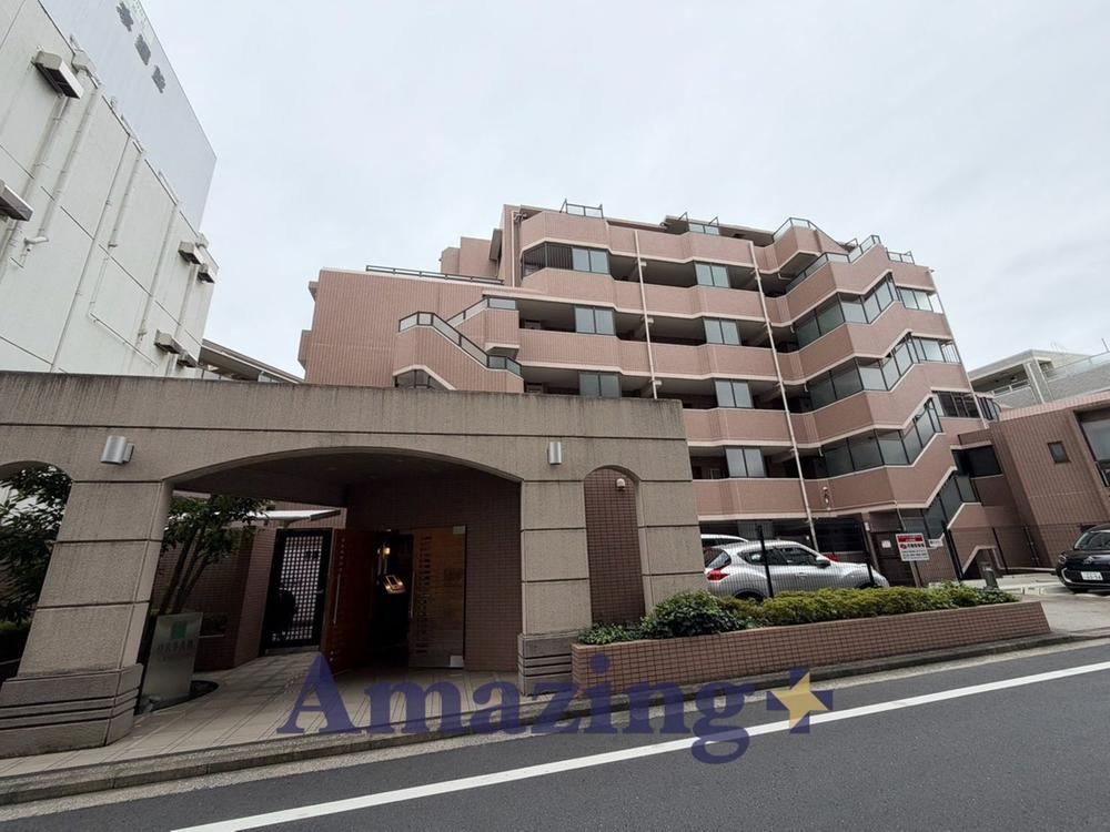 2LDK+S apartment in Konan Ward, Yokohama, Kanagawa - Photo 1