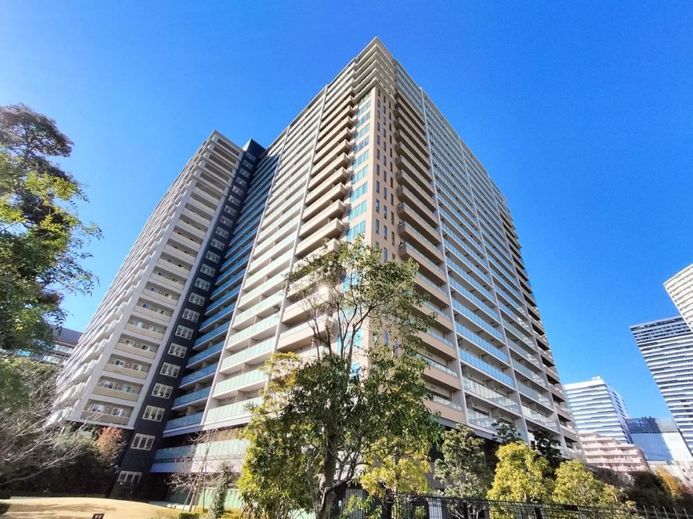 3LDK apartment in Koto Ward, Tokyo - Photo 1