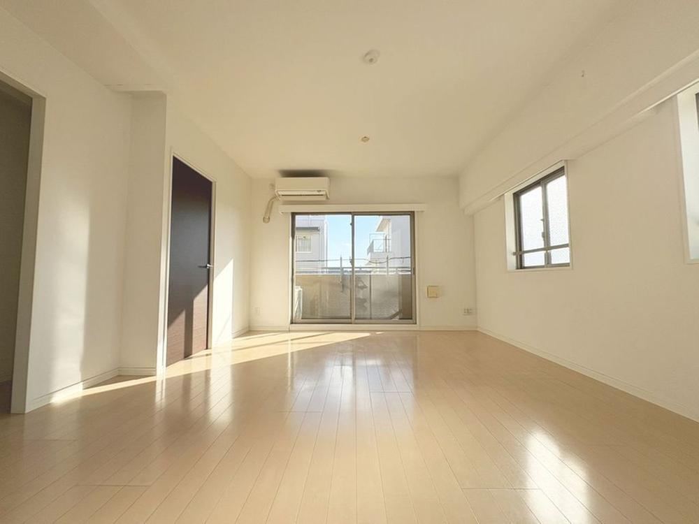 3LDK apartment in Matsudo, Chiba - Photo 1
