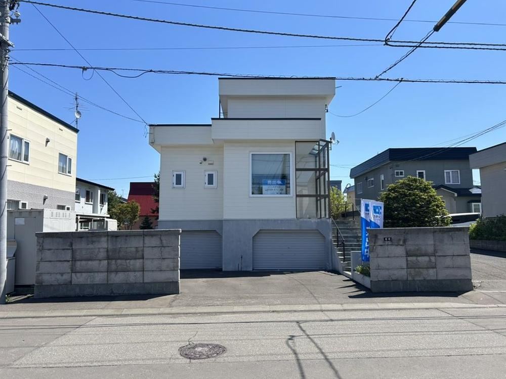 4LDK house in Kita Ward, Sapporo, Hokkaido - Photo 1