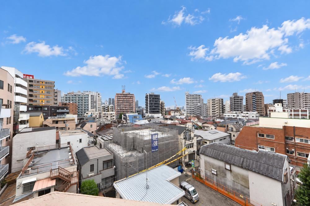 2LDK apartment in Nakano Ward, Tokyo - Photo 1