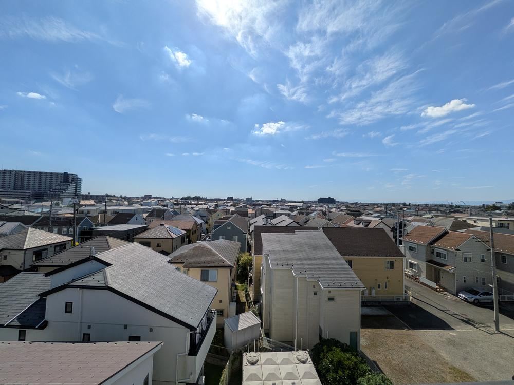 4LDK apartment in Chigasaki, Kanagawa - Photo 1