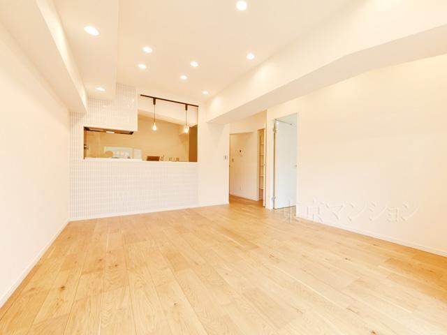 2LDK apartment in Suginami Ward, Tokyo - Photo 1