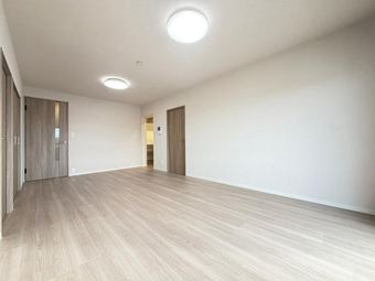 3LDK apartment in Minami Ward