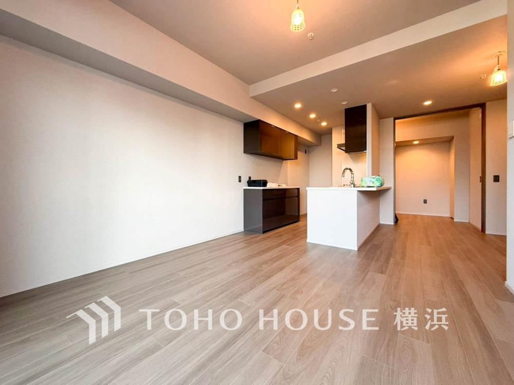 3LDK apartment in Minato Ward, Tokyo - Photo 1