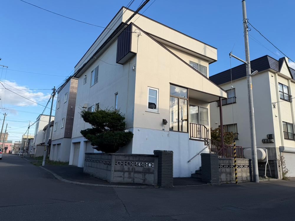 4LDK house in Higashi Ward, Sapporo, Hokkaido - Photo 1