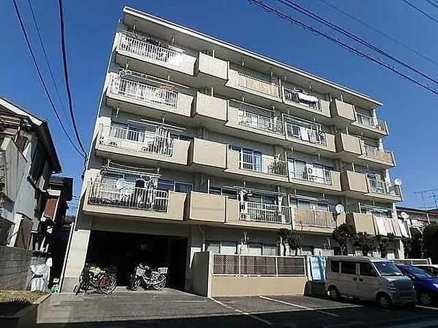 3DK apartment in Warabi, Saitama - Photo 1