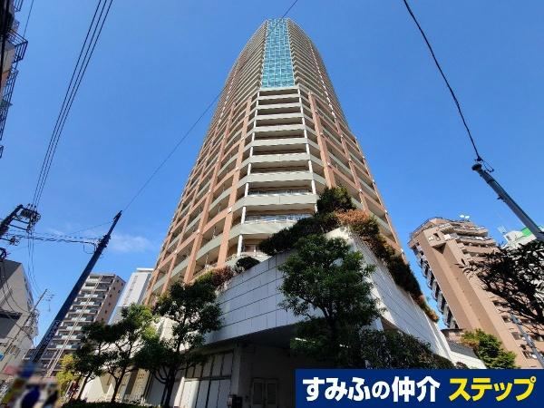 1LDK apartment in Shinjuku Ward, Tokyo - Photo 1